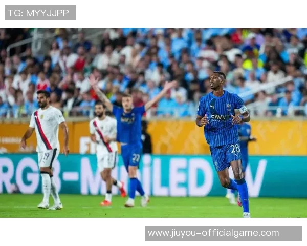 德甲激战曼城险胜尤文图斯神扑引发争议判罚全场沸腾