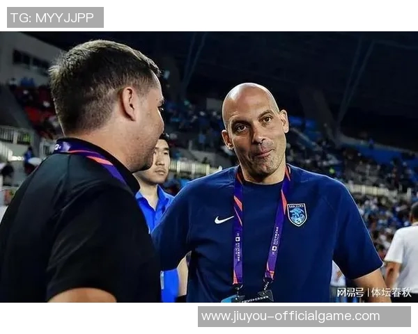 中超联赛精彩对决巴萨热刺战成平局引发热议与讨论 中超联赛精彩对决巴萨热刺战成平局引发热议与讨论