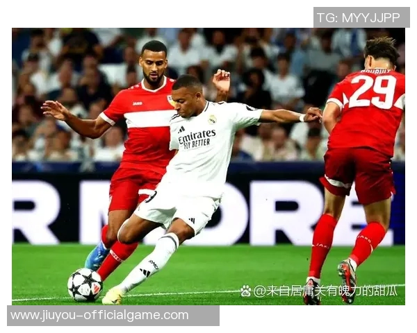 德甲精彩对决阿森纳与拜仁战成平局逆转瞬间引发全场热烈反响 德甲精彩对决阿森纳与拜仁战成平局逆转瞬间引发全场热烈反响